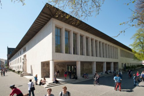 Das Kollegienhaus der Universität Basel am Petersplatz